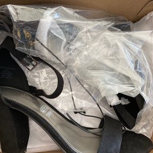 New worthington black Heels